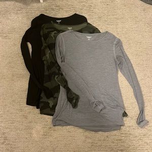 Old Navy - Active Long Sleeve Tees - S